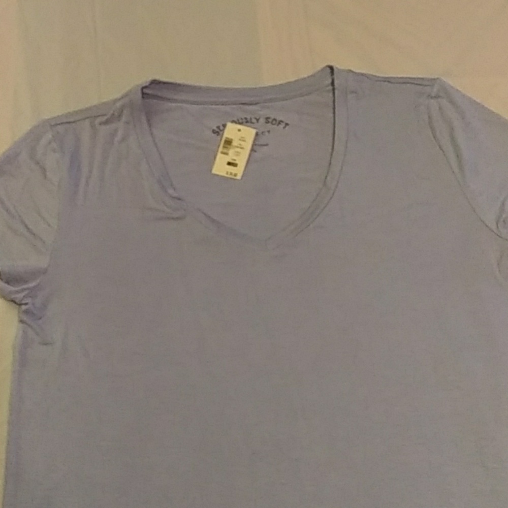 Aero tee shirt size L.                 128